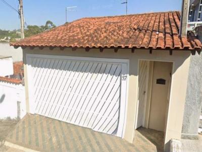Casa para Venda, em Mogi das Cruzes, bairro Conjunto Habitacional Ant�nio Bovolenta, 2 dormit�rios, 1 banheiro, 1 su�te, 2 vagas