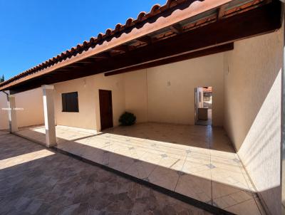 Casa para Venda, em S�o Jos� do Rio Pardo, bairro Jardim S�o Jos�, 3 dormit�rios, 3 banheiros, 1 su�te, 2 vagas