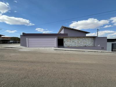 Casa para Venda, em Bom Despacho, bairro BABILONIA, 3 dormit�rios, 1 banheiro, 1 su�te, 2 vagas
