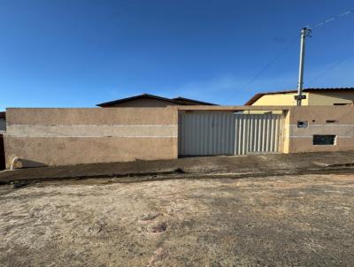 Casa para Loca��o, em Bom Despacho, bairro NOVO S�O VICENTE, 3 dormit�rios, 1 banheiro, 2 vagas