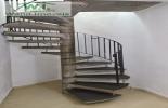 Escada acesso ao dormitrios - Cdigo do imvel: WVXX - Fale conosco: WhatsApp: (11) 94010-8854 - (11) 2768-4136